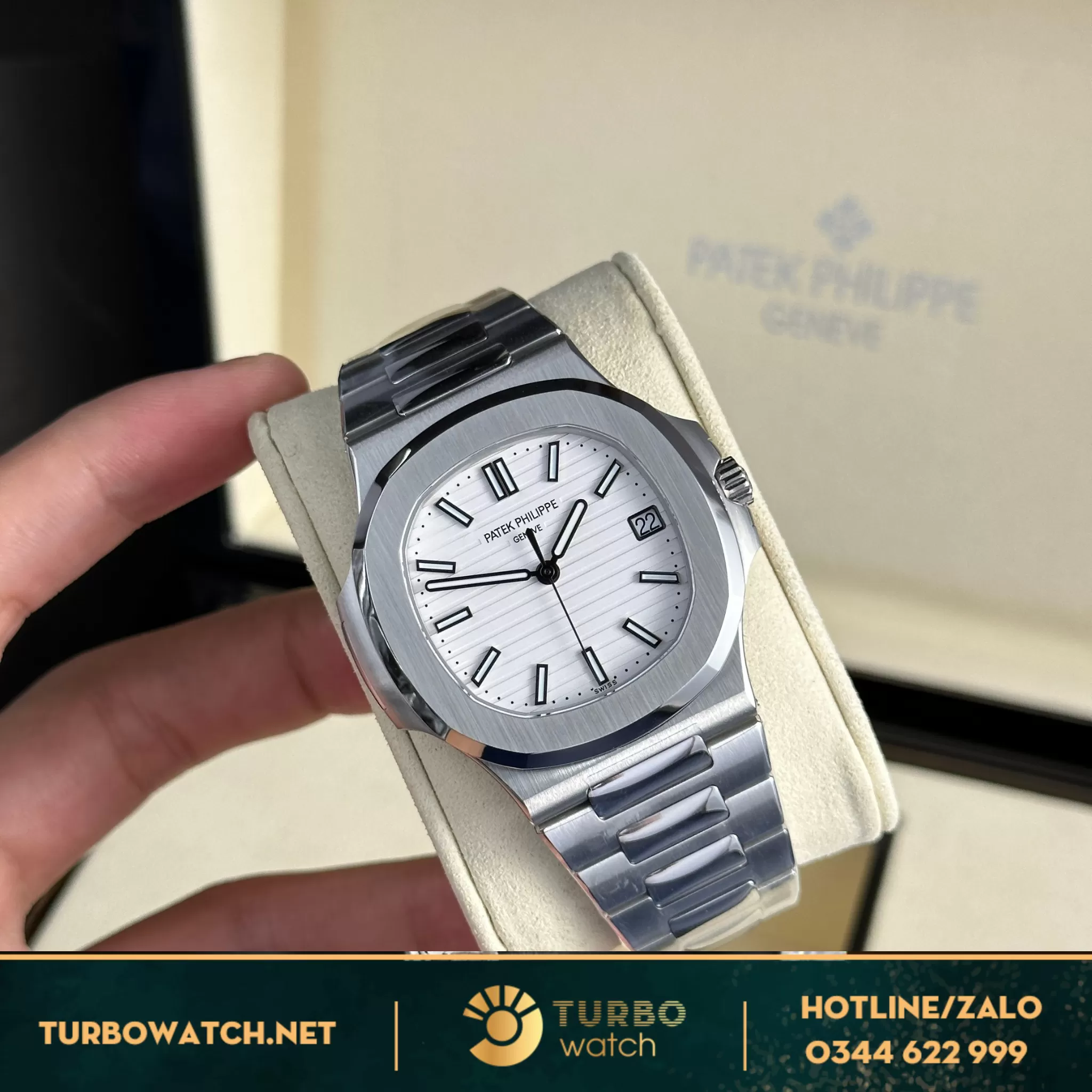  Đồng hồ Patek Philippe Nautilus 5711 mặt trắng dây thép rep 1:1 