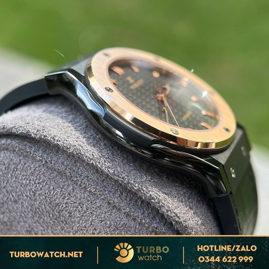 Đồng Hồ Hublot Classic Fusion Replica Demi Gold Ceramic Dây Da 42MM