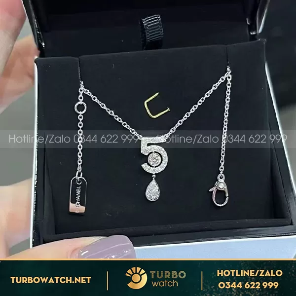 Dây chuyền Chanel Eternal N⁰5 18k white gold