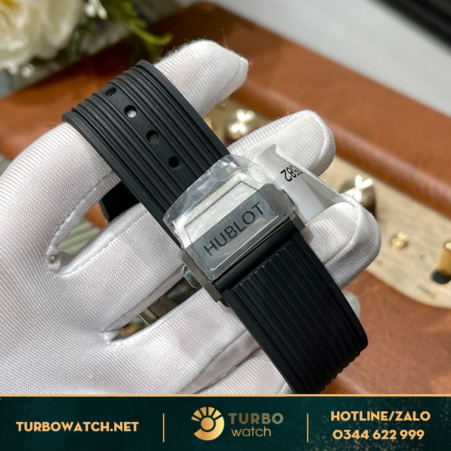 Đồng Hồ Hublot Big Bang Unico Fake Cao Cấp Đính Viền Kim Cương