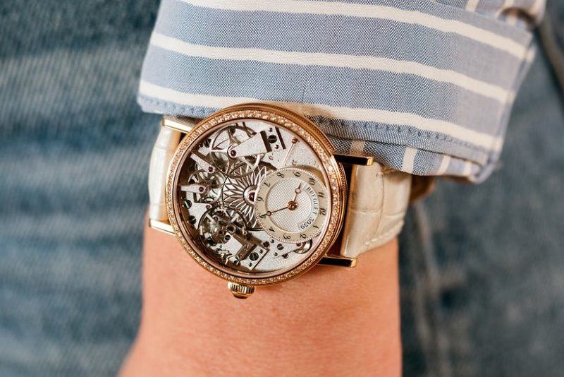 Địa chỉ bán đồng hồ Breguet fake cao cấp chinh phục mọi khách hàng