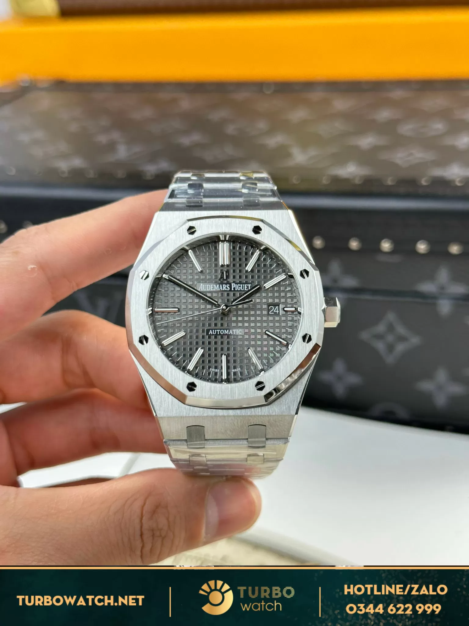 Đồng hồ Audemars Piguet Royal Oak 15400 mặt xám rep 1:1