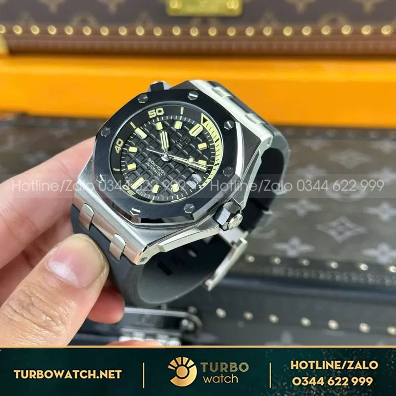 Đồng Hồ Audemars Piguet Royal Oak Offshore 15720ST Rep 11 Cao Cấp Nhất APS Factory 42mm