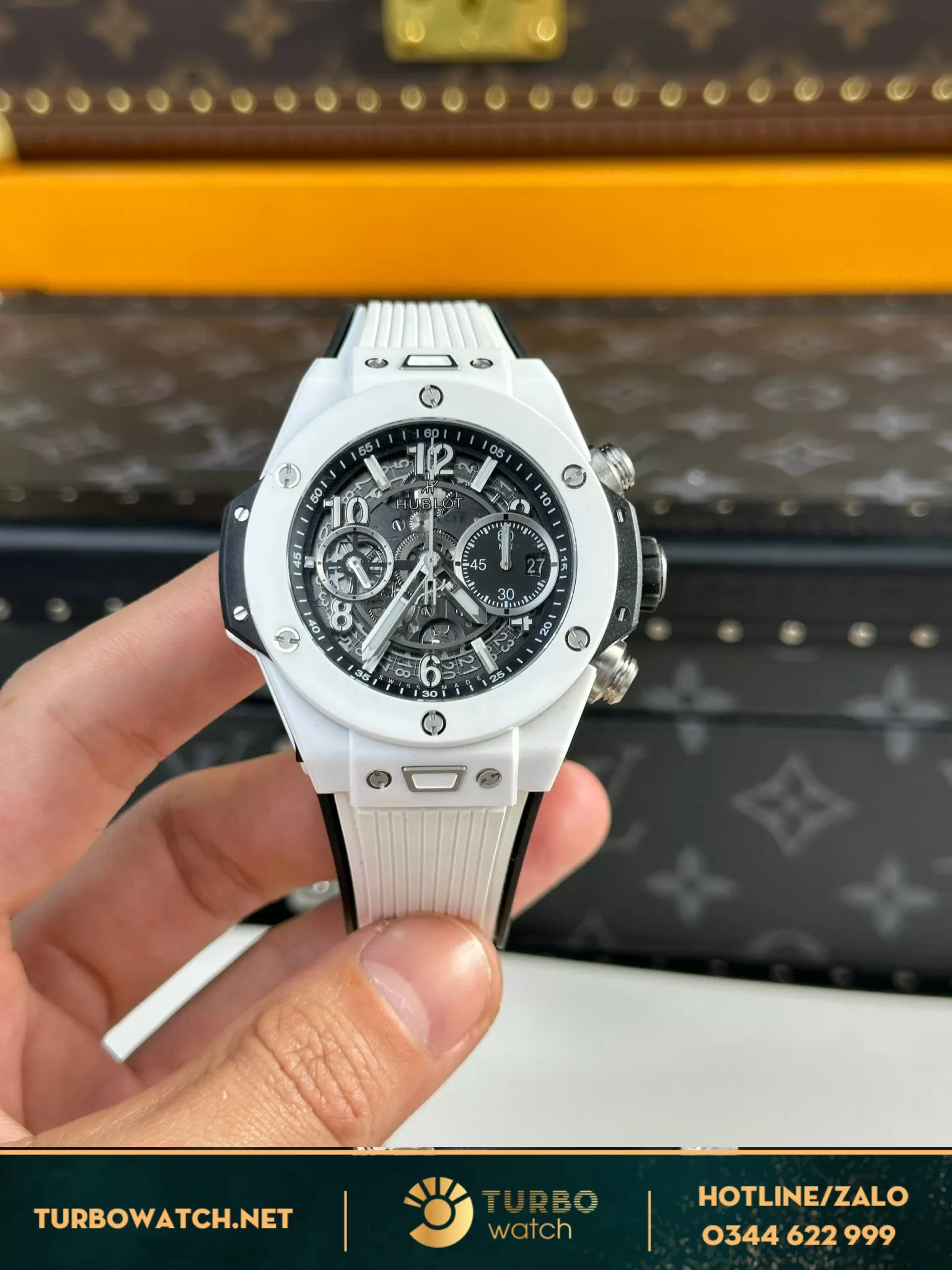 Đồng hồ Hublot Big Bang Unico white ceramic 42mm 