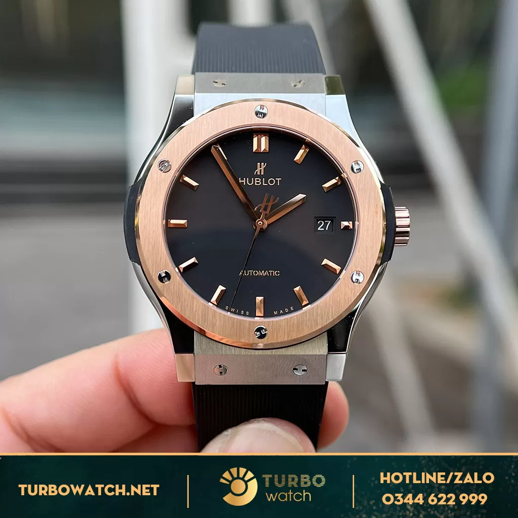Đồng Hồ Hublot Classic Fusion 42mm Demi Vàng Hồng 