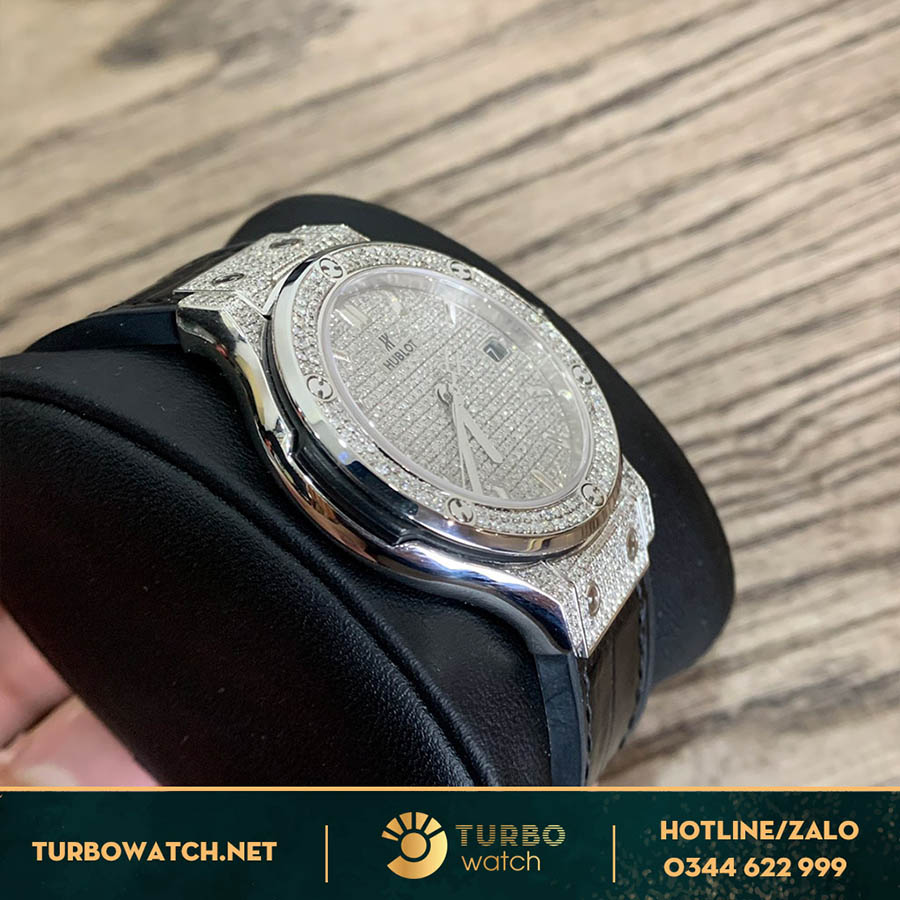 Đồng Hồ Hublot Classic Fusion Black 38MM Full Kim Cương