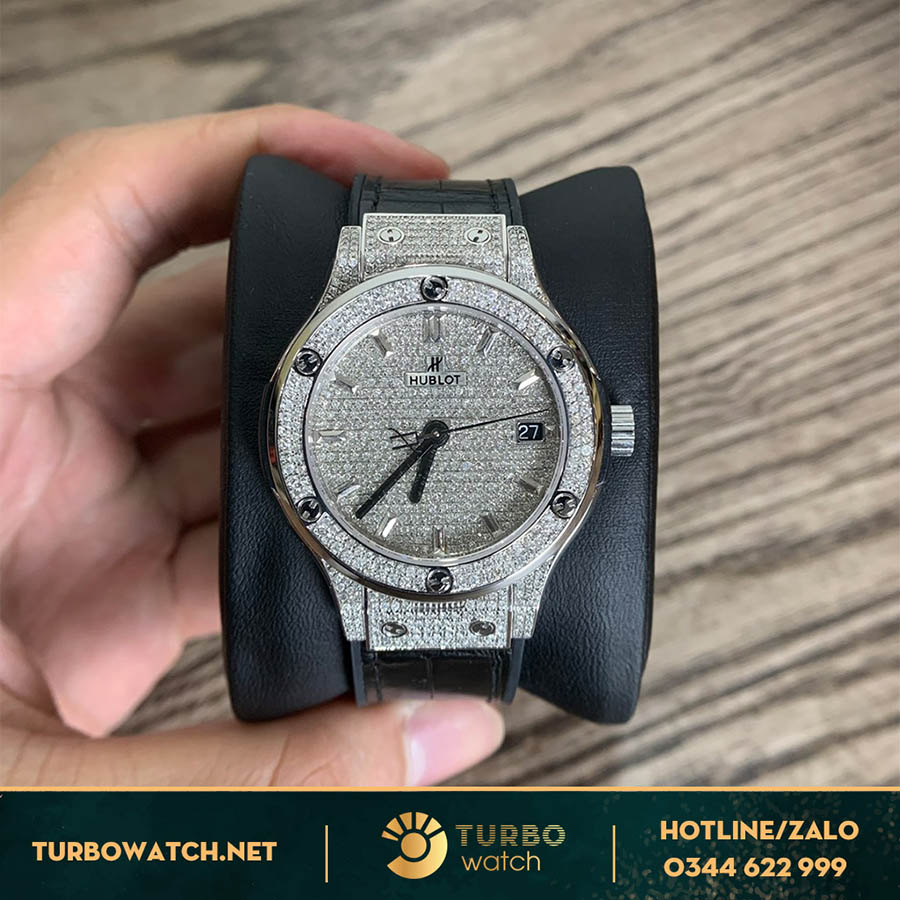 Đồng Hồ Hublot Classic Fusion Black 38MM Full Kim Cương