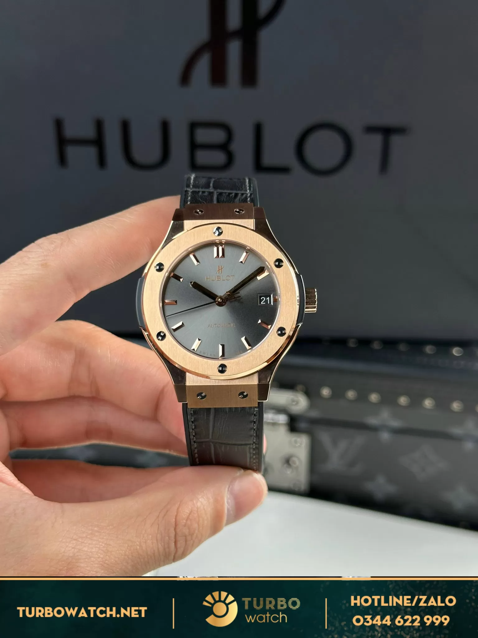 Đồng hồ Hublot Classic Fusion gray dial 38mm
