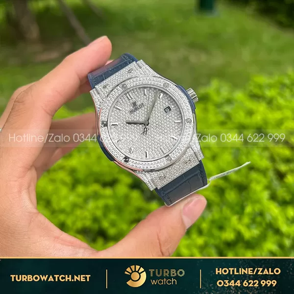 Đồng Hồ Hublot Fusion Rep 11 42mm Full Moissanite