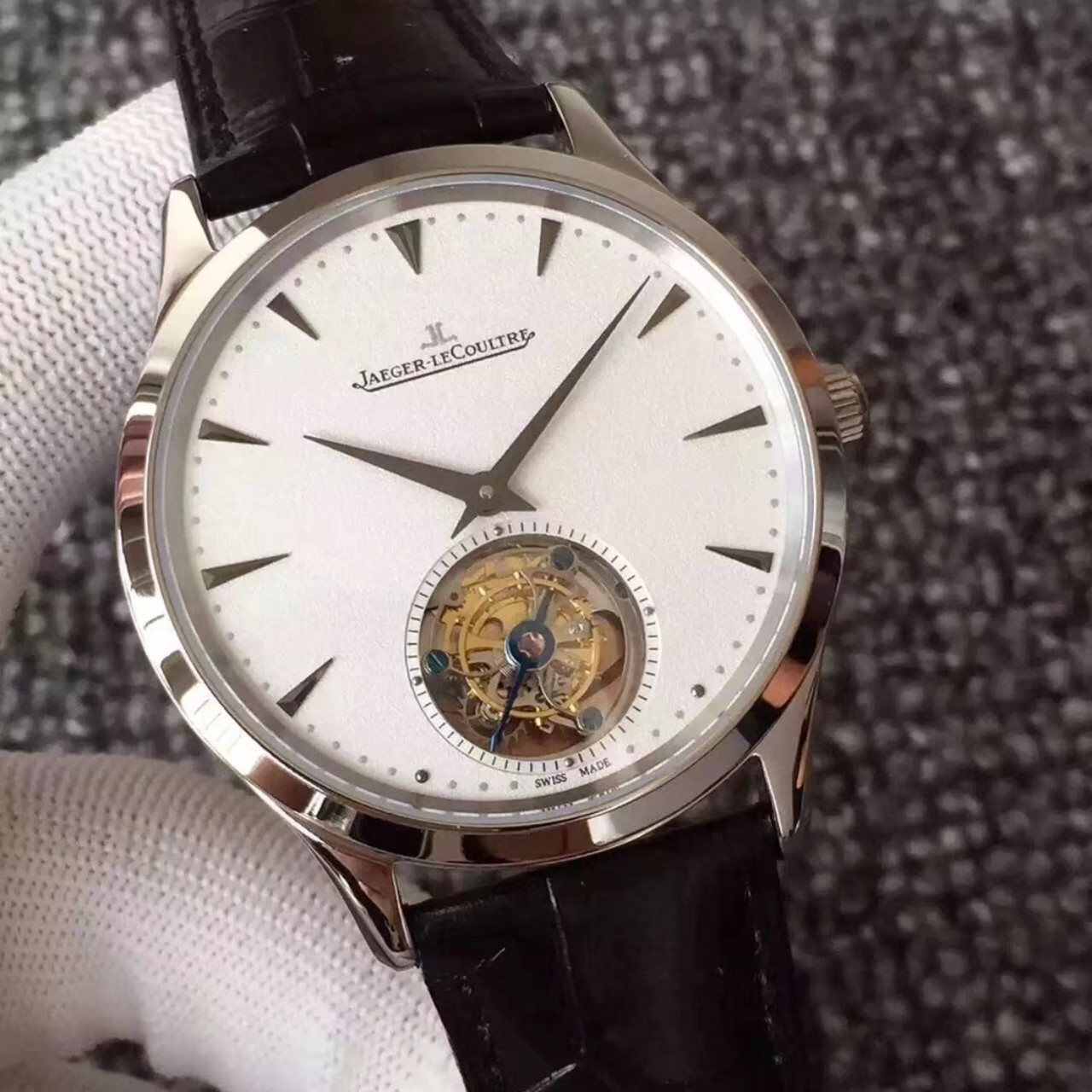 Đồng hồ Jaeger – Lecoultre replica là gì mà được săn đón đến vậy?