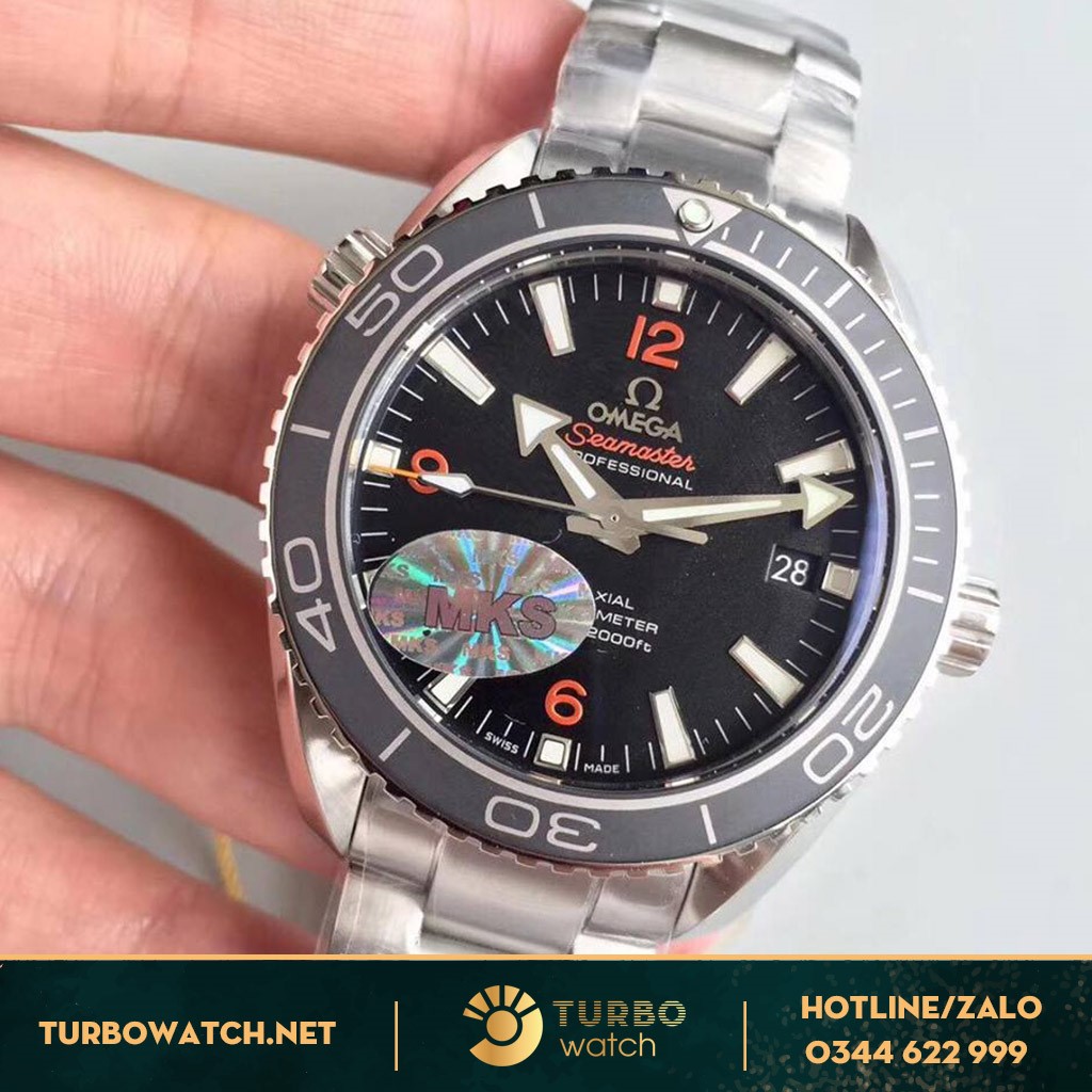 Chiếc đồng hồ Omega replica 1-1 300 Master Co – Axial mang tính vừa cá tính năng động lại vừa sang trọng,lịch sự