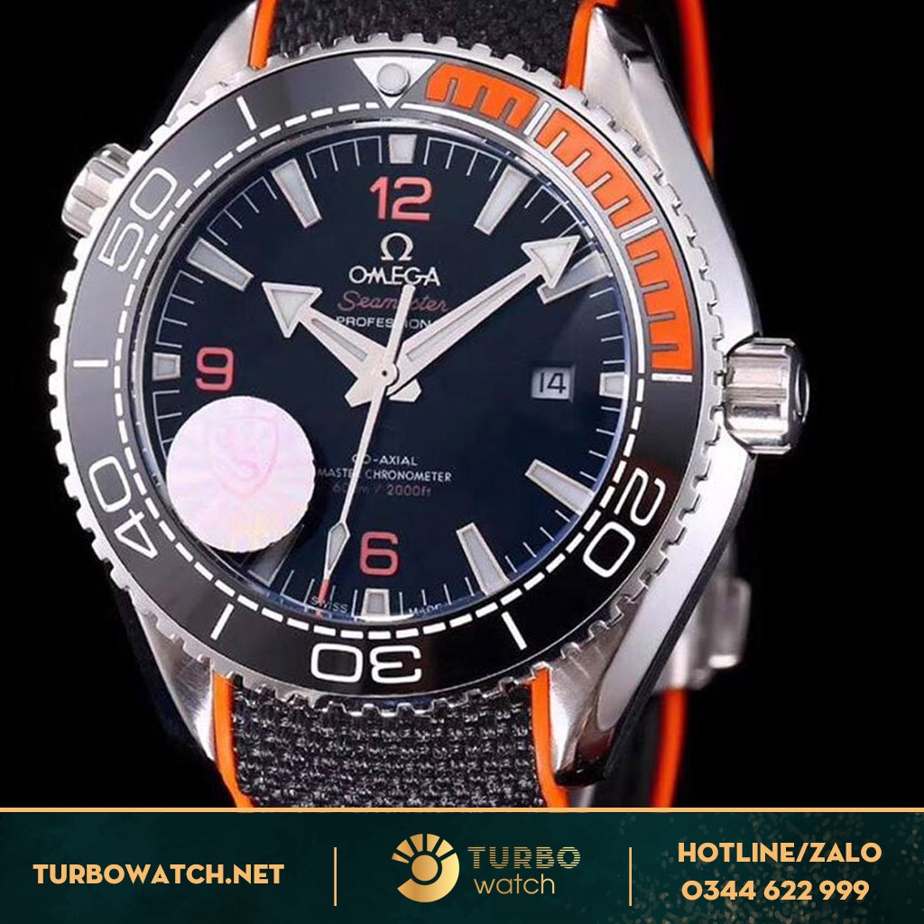 Chiếc đồng hồ Omega replica 1-1 Seamaster Planet Ocean 215 đầy thời thượng và năng động
