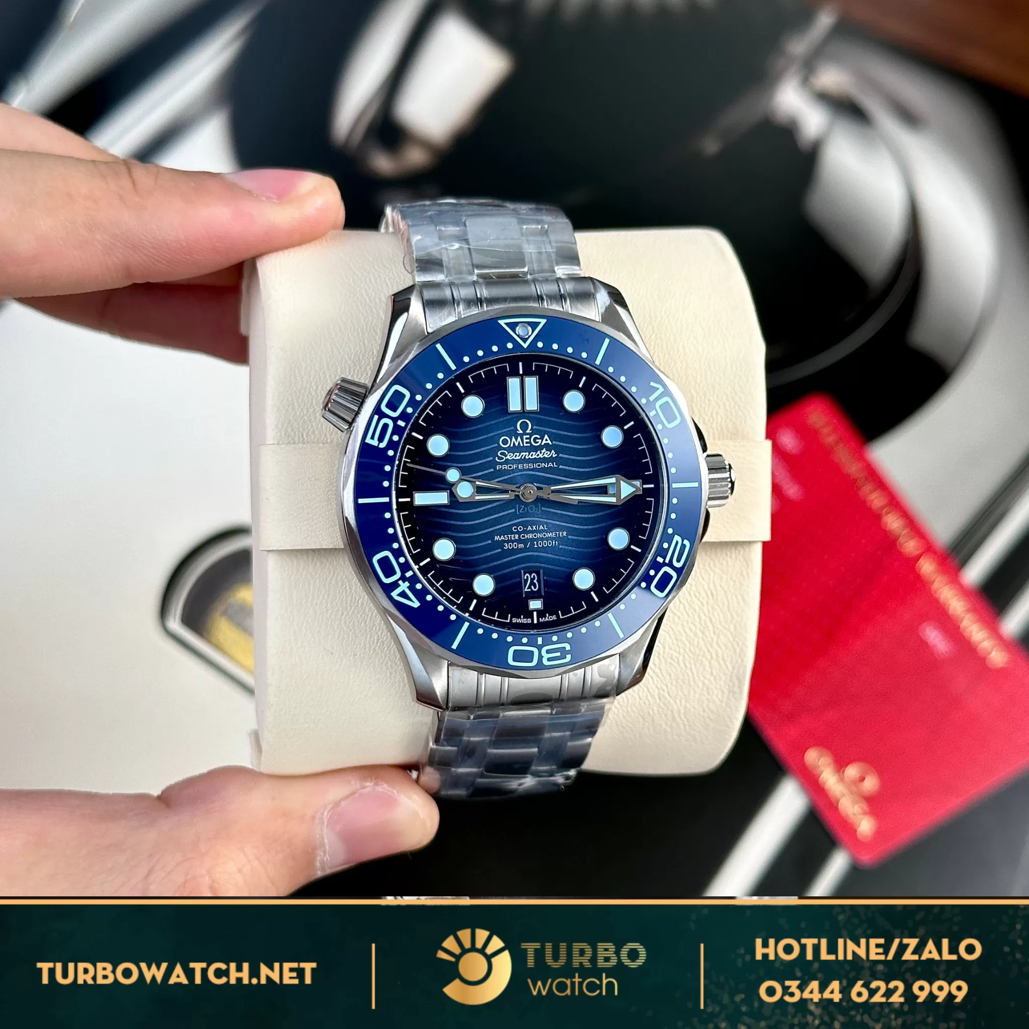 Đồng hồ Omega Seamaster Diver 300M mặt xanh dương siêu cấp 