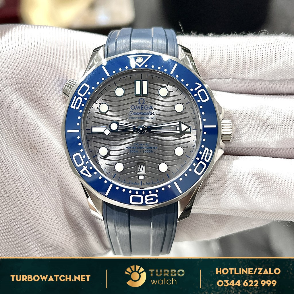 Sản phẩm Đồng Hồ Omega Seamaster Replica Diver 300M Co-Axial Master 210.32.42.20.06.001 với thiết kế mang hơi thở của biển cả