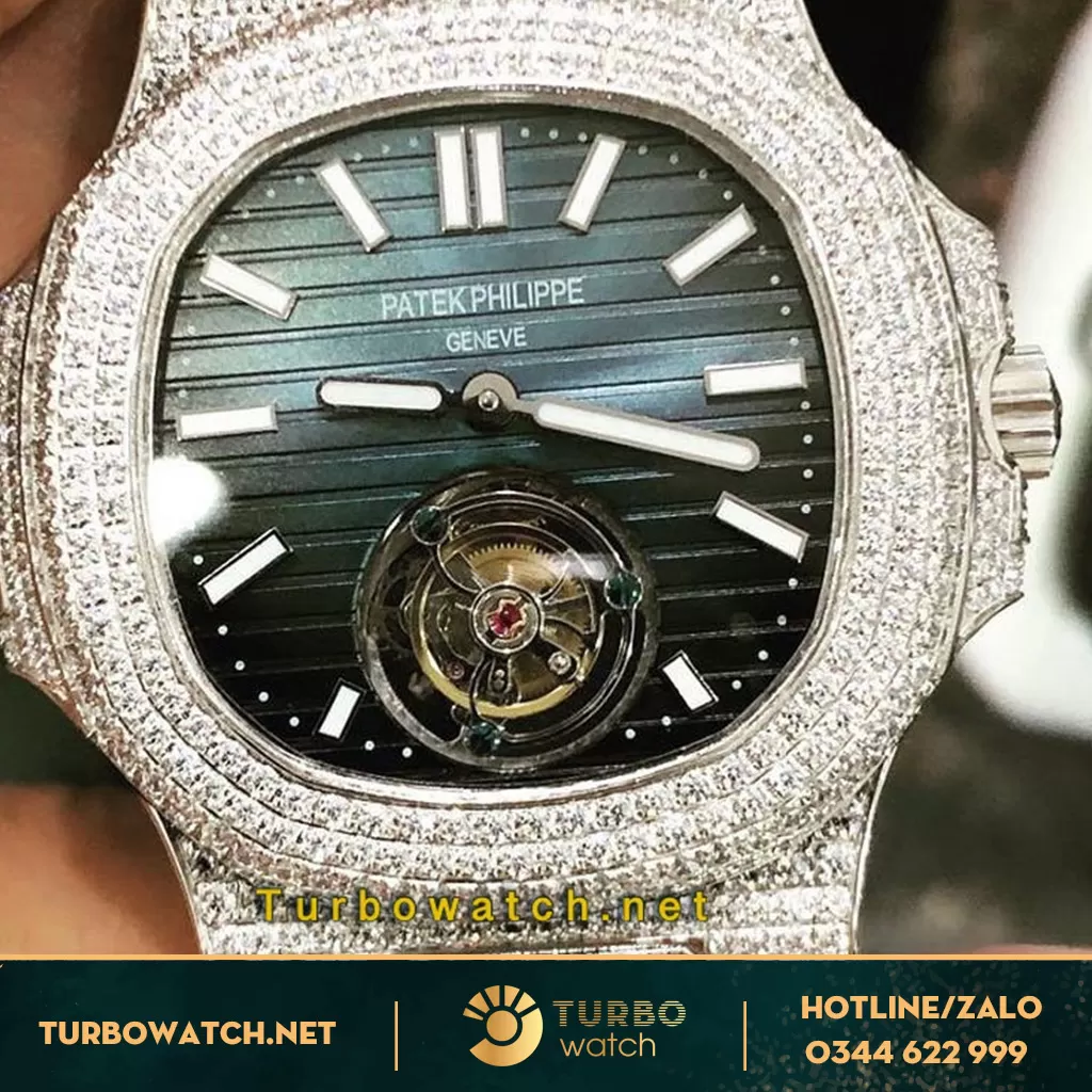 đồng hồ Patek Philiip fake 101 Nautilus Jumbo 5711