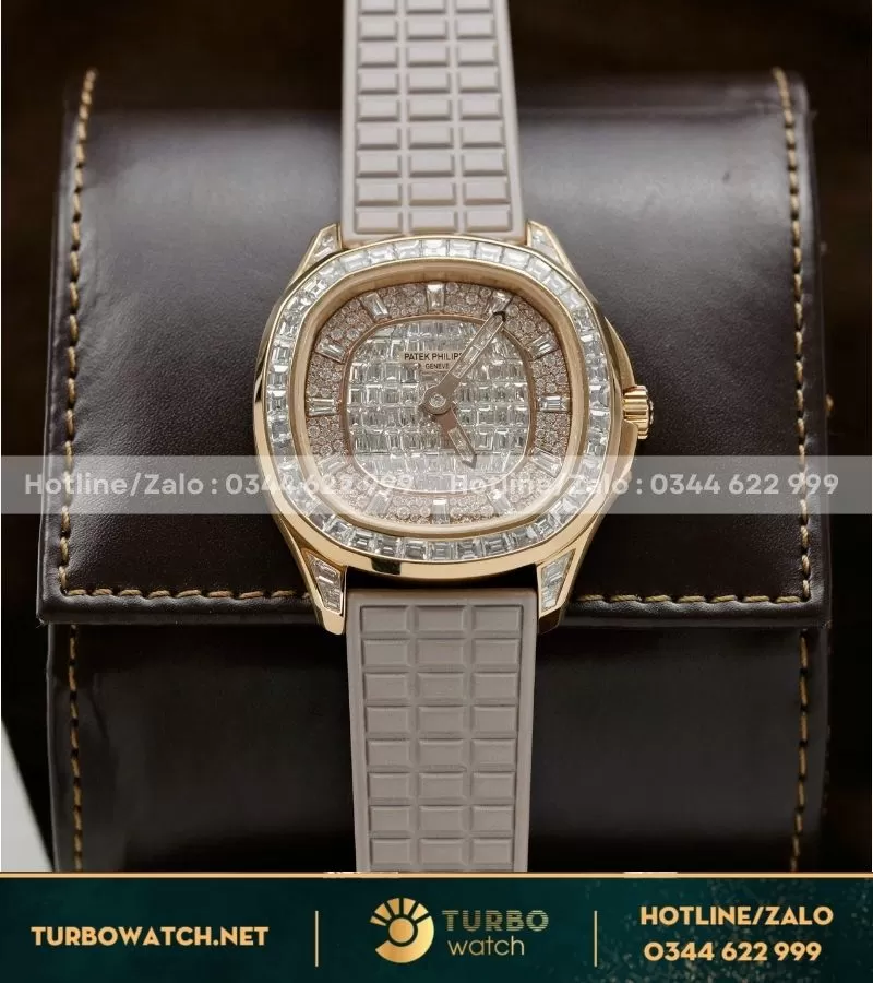 Đồng Hồ Patek Philippe Aquanaut 5062/450R-001 chế tác vàng khối kim cương thiên nhiên baguette