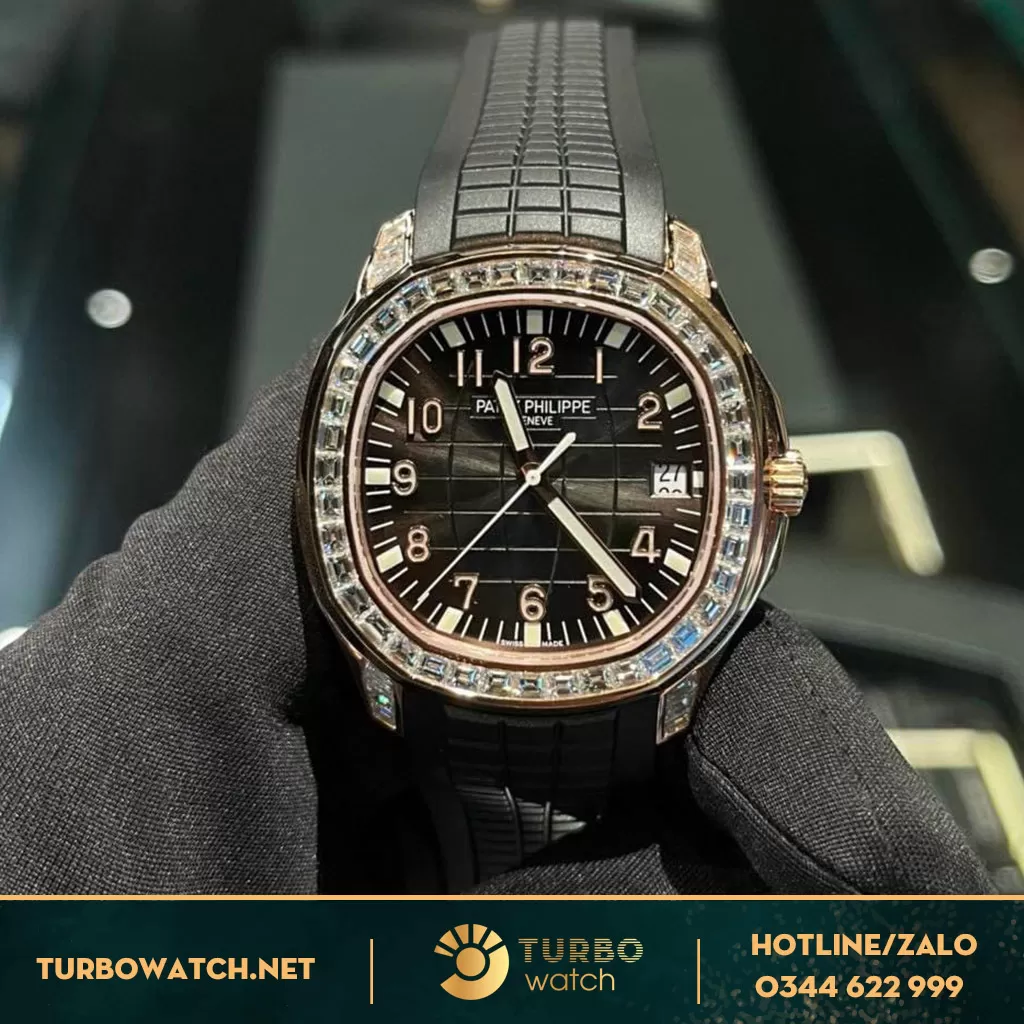 Đồng Hồ Patek Philippe Aquanaut 5167/300R-010 Chế Tác Vàng Hồng 18k Kim Cương Baguette
