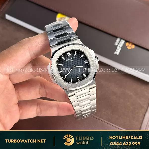 Đồng hồ patek philippe nautilus 5711 tinh chỉnh mặt dial và máy