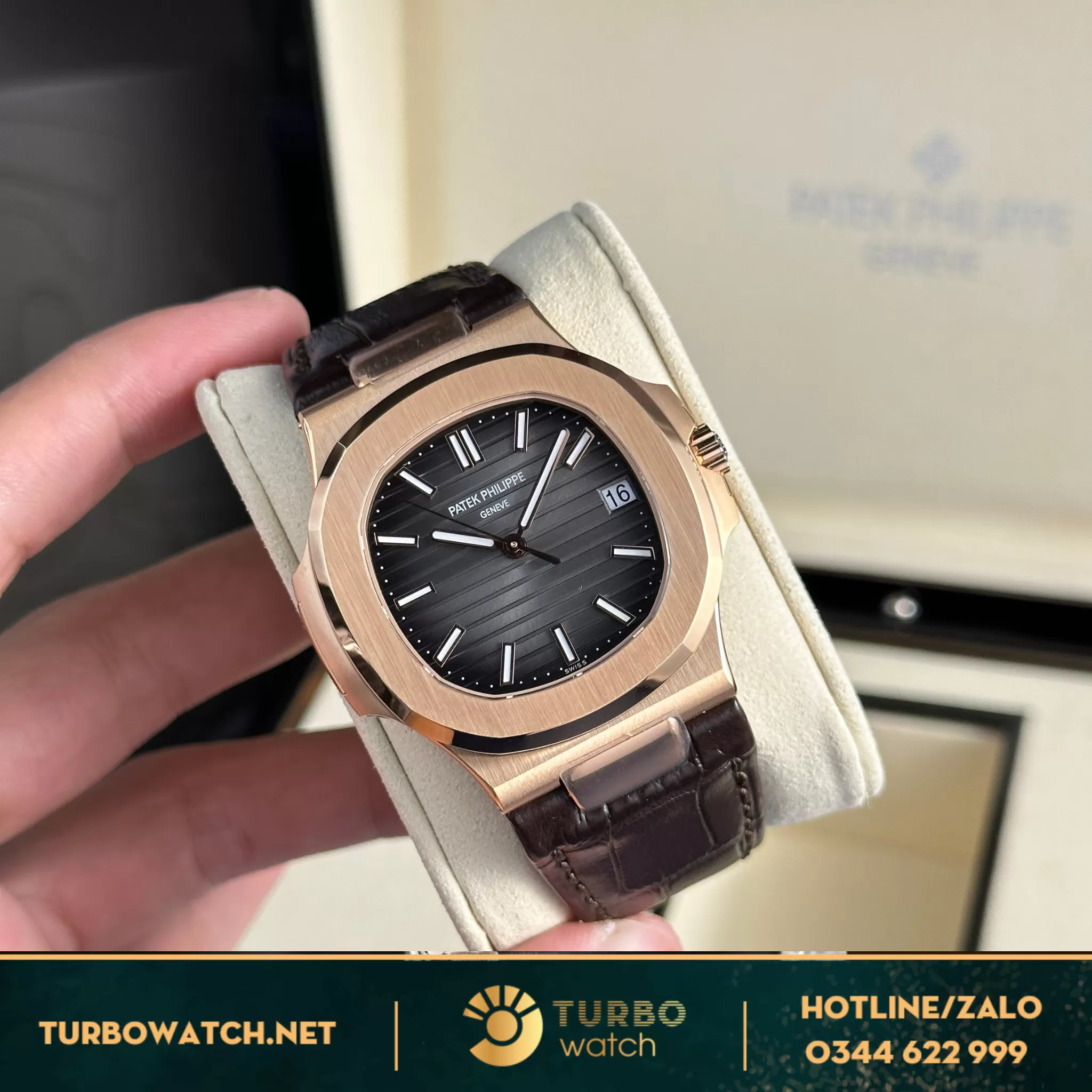 Đồng hồ Patek Philippe Nautilus 5711 vàng hồng replica 