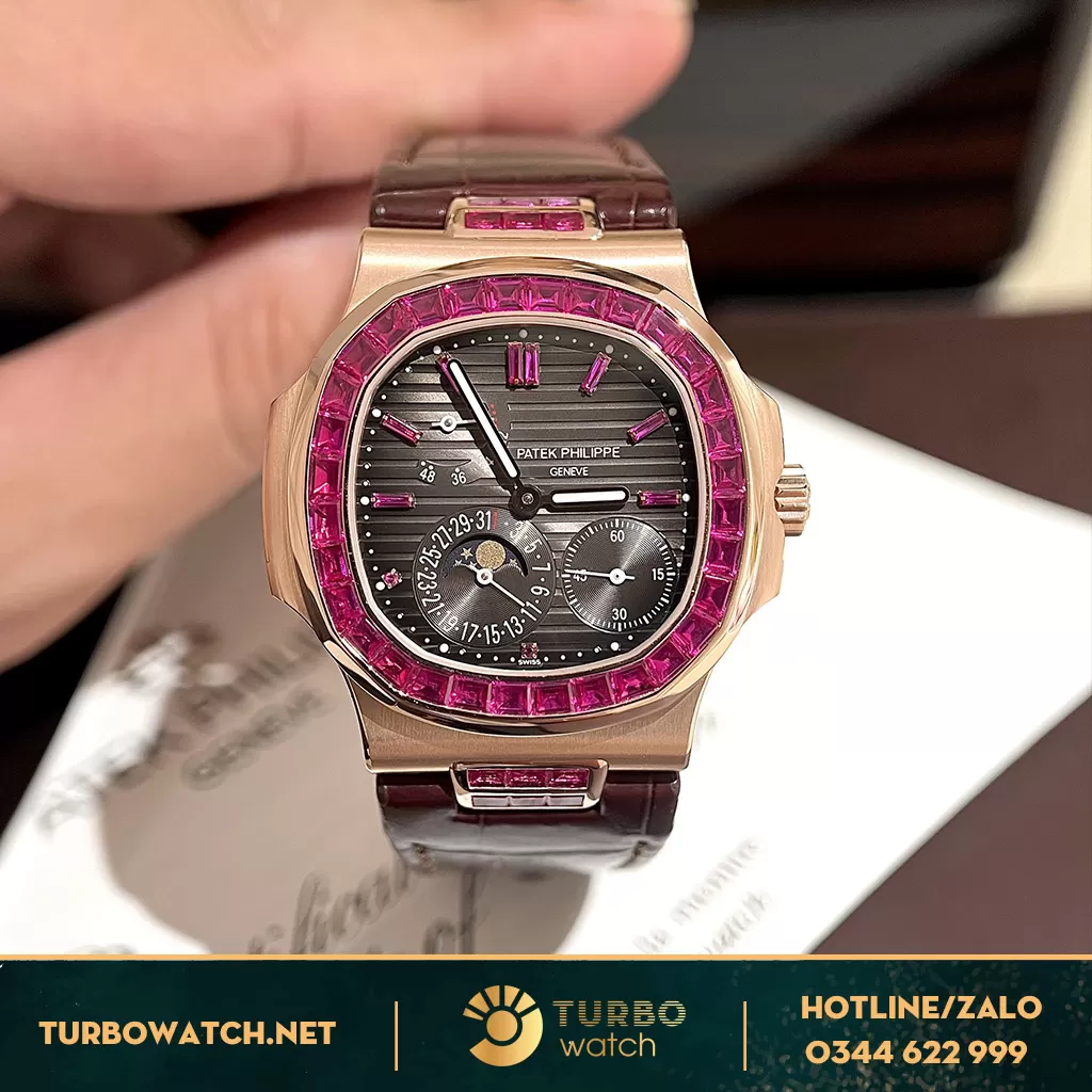 ĐỒNG HỒ Patek Philippe Nautilus FAKE 1:1 5724/12R ROSE GOLD RUBY Đỏ 