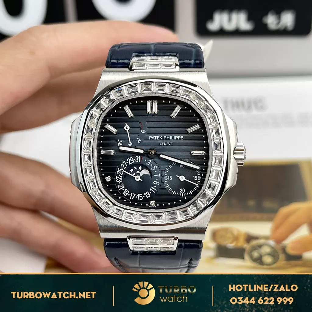 Đồng Hồ Patek Philippe Nautilus FAKE 1:1 5724G-001 Kim Cương Bagutte 