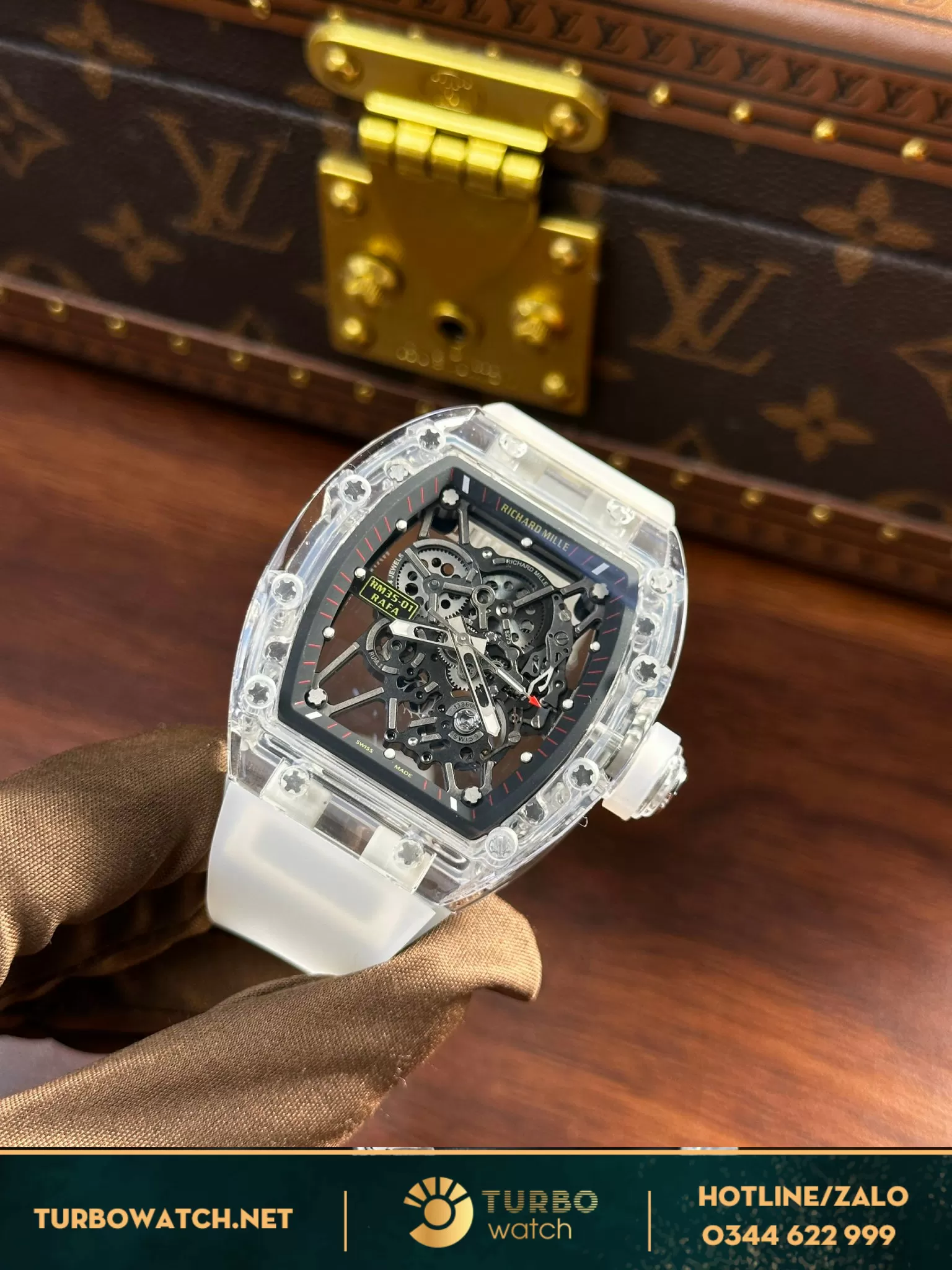 Đồng hồ Richard Mille RM35-01 vỏ trong suốt sapphire crystal