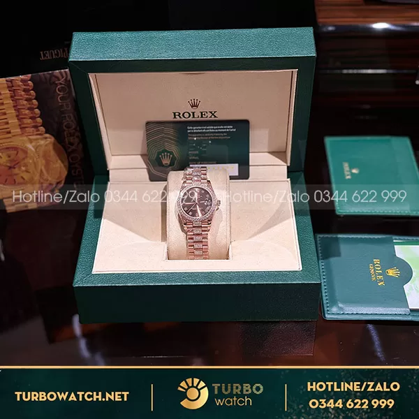 Đồng hồ rolex datejust 31 bọc vàng hồng độ kim cương moissanite