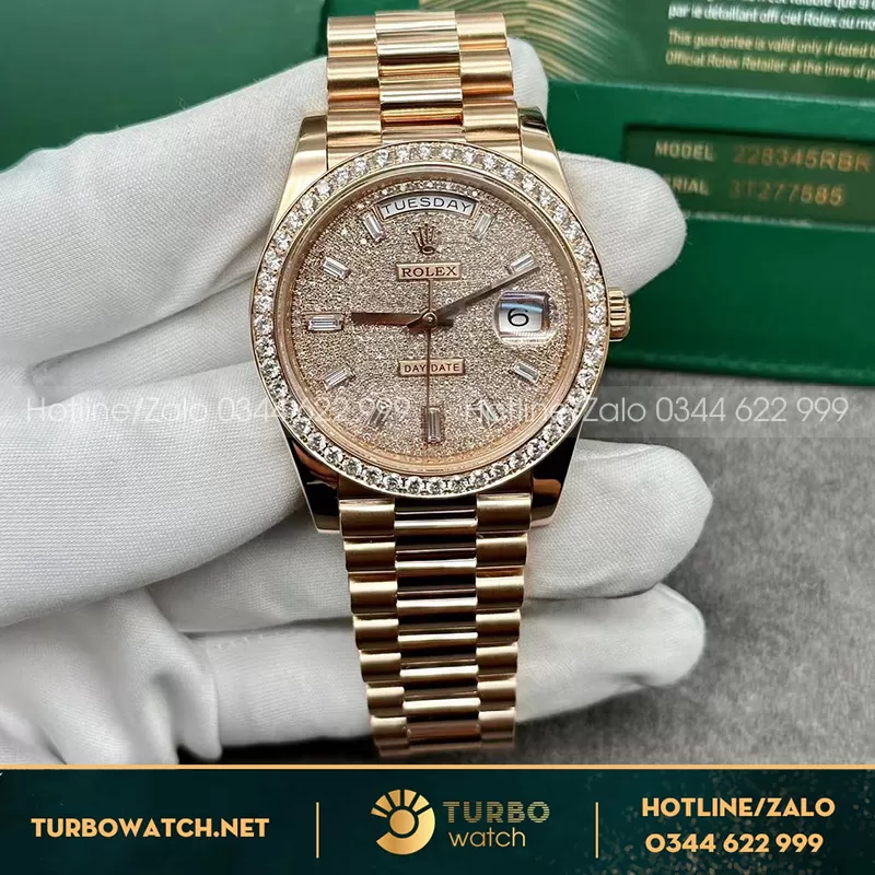 Đồng hồ rolex day date 40mm rose gold full kim cương 228345RBR 200g