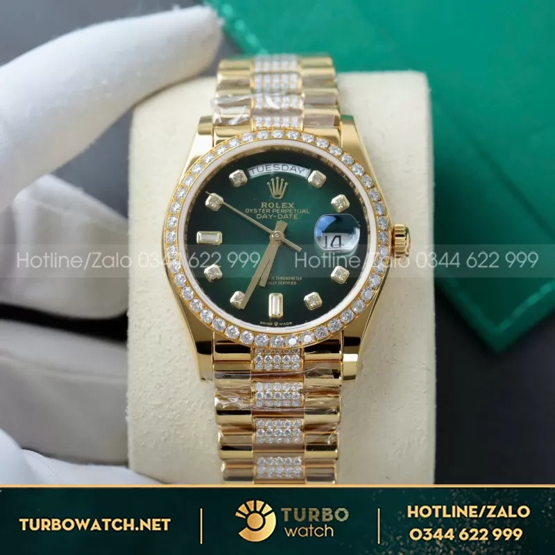 Đồng Hồ Rolex Day-Date Chế Tác Mặt Xanh Ombre Bọc Vàng Thật + Đính Kim Cương Moissanite 36mm