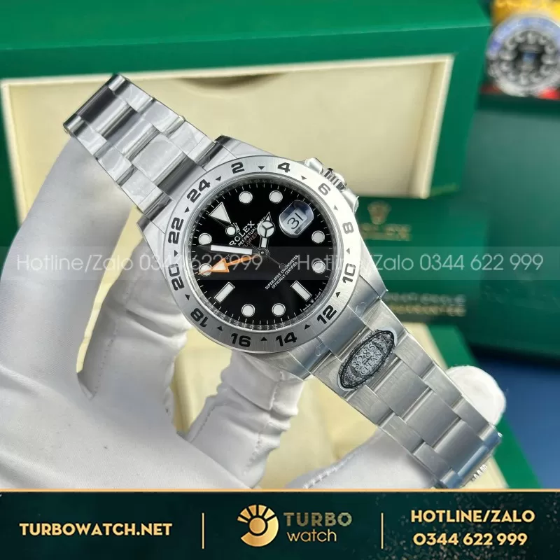 Đồng Hồ Rolex Explorer II 226570 Rep 11 Cao Cấp Nhất Mặt Đen Nhà Máy Clean 42mm