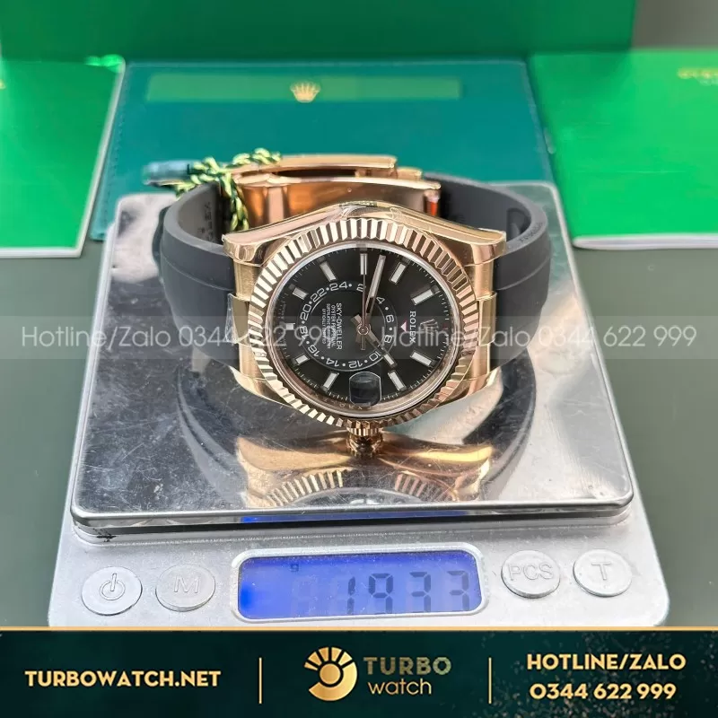 Đồng hồ rolex sky dweller 336238 rep 11 mặt đen mạ vàng hồng dây cao su cao cấp 42mm