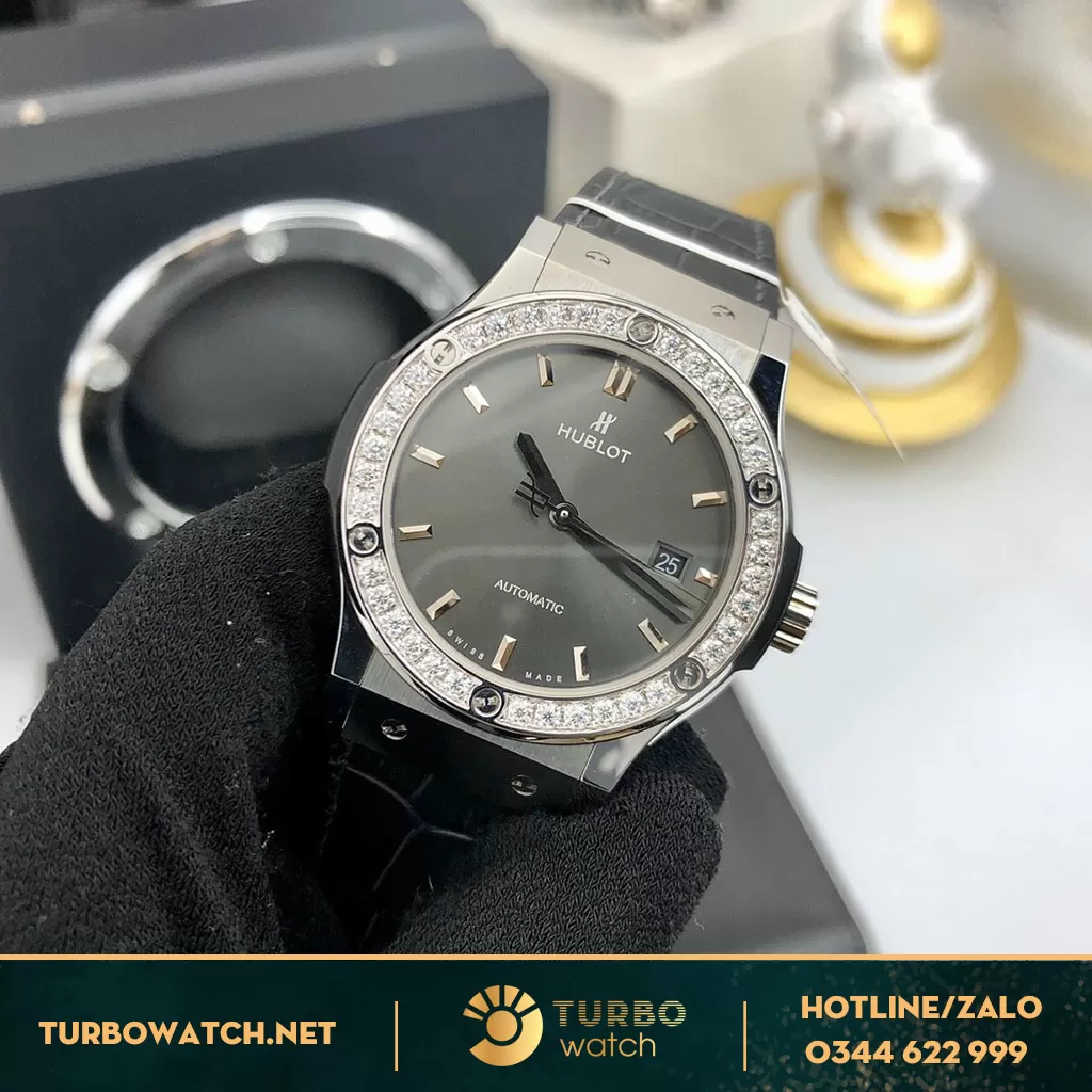 Hublot 1-1 Titanum Độ Viền Kim Cương Moissanite