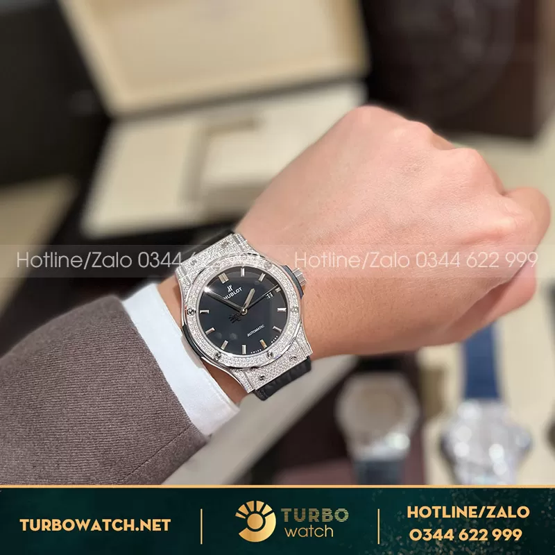 Hublot classic fusion độ kim cương 42mm
