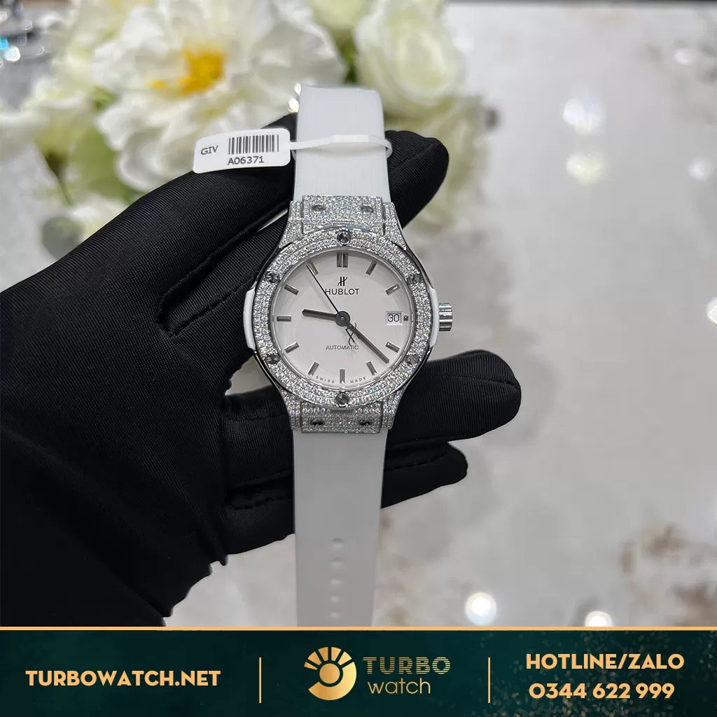 Hublot Classic Fusion Trắng 38mm Full Kim Cương Moissanit 