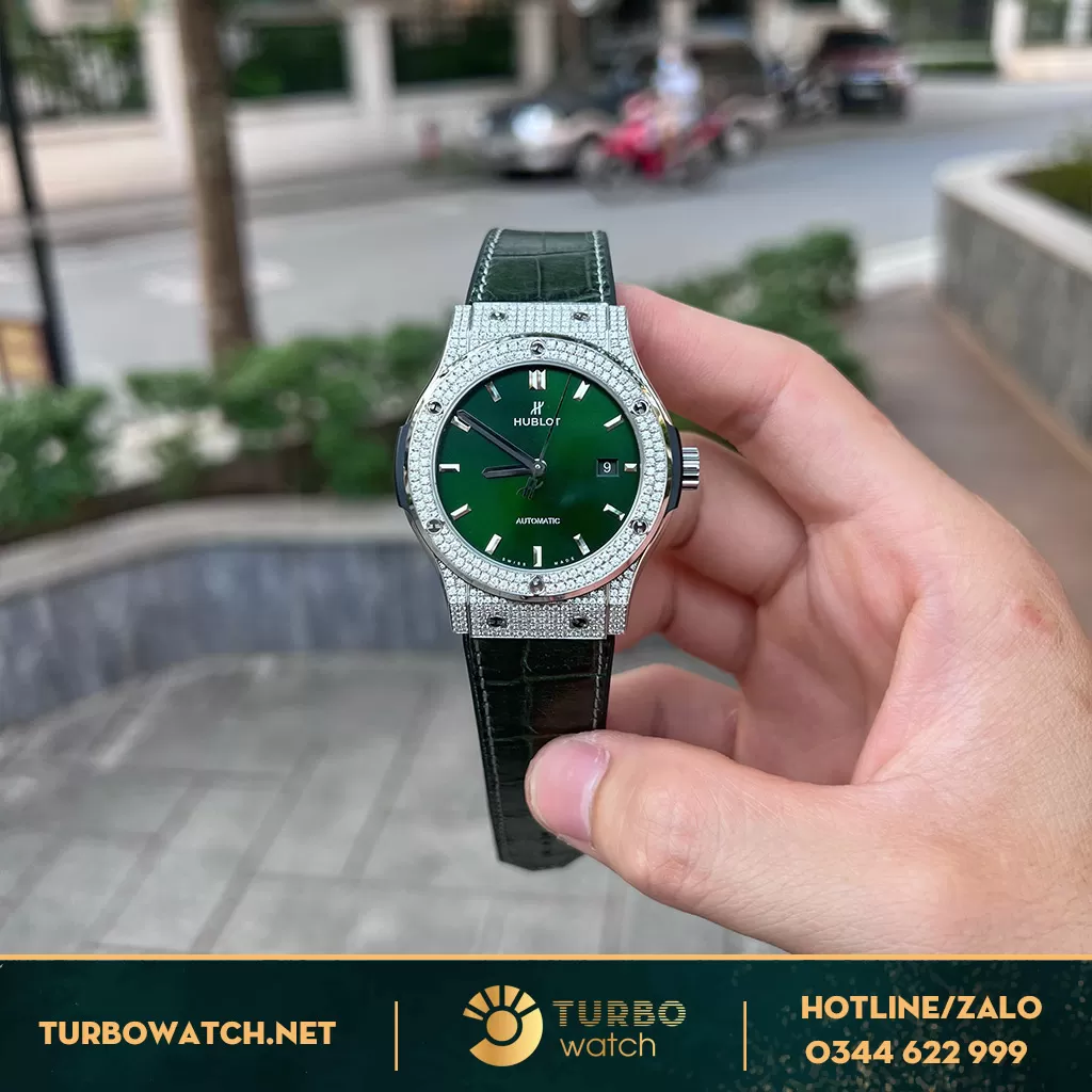Hublot Classic Fussion JJF 42mm lên Full Kim Cương Moissanite Hongkong