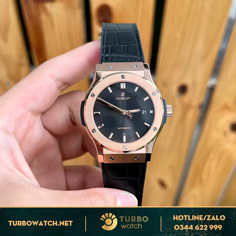 Hublot fusion king gold 42mm black dial fake