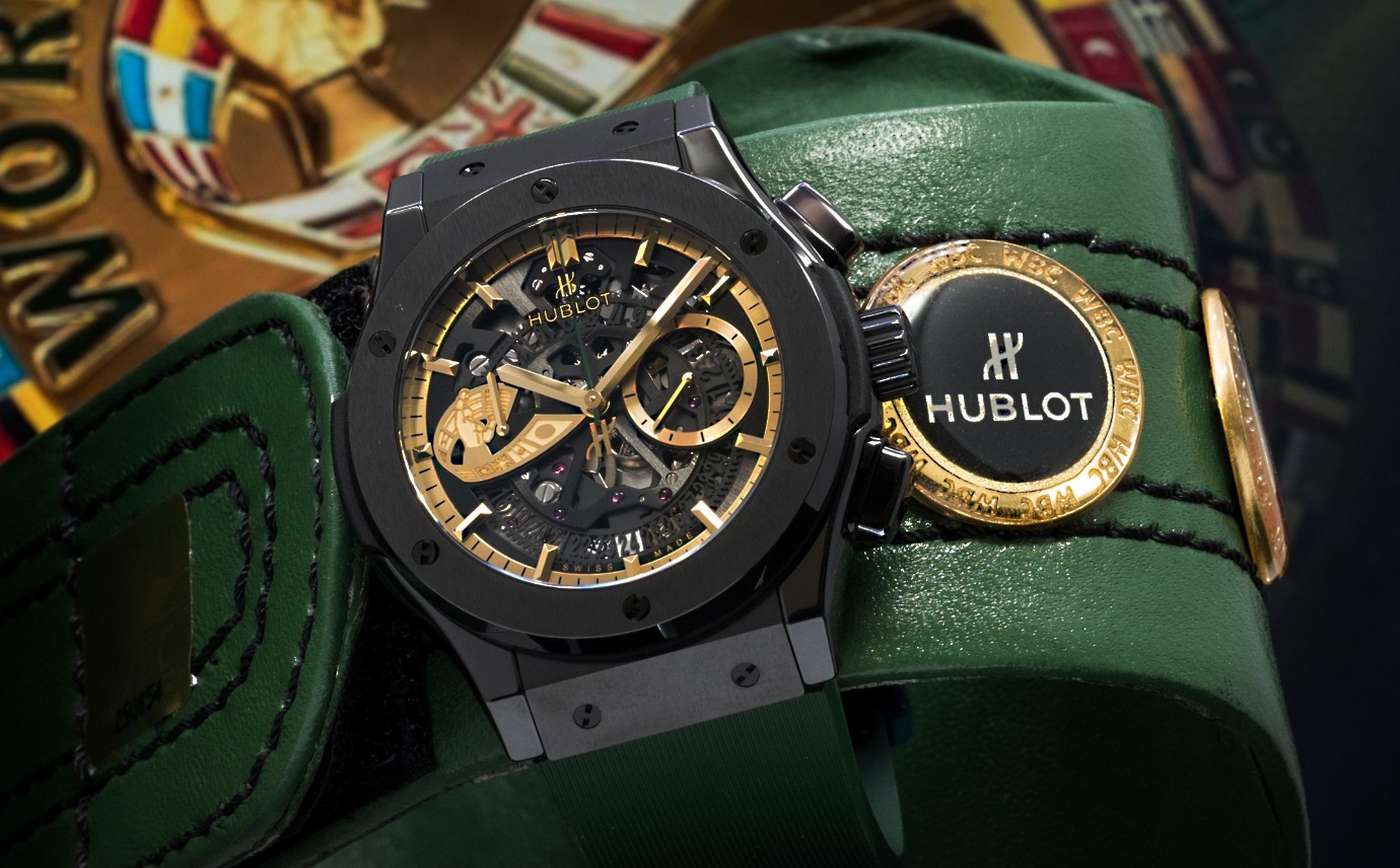 Khám phá đồng hồ Hublot Classic Fusion Wbc khắc chữ “Viet Nam”