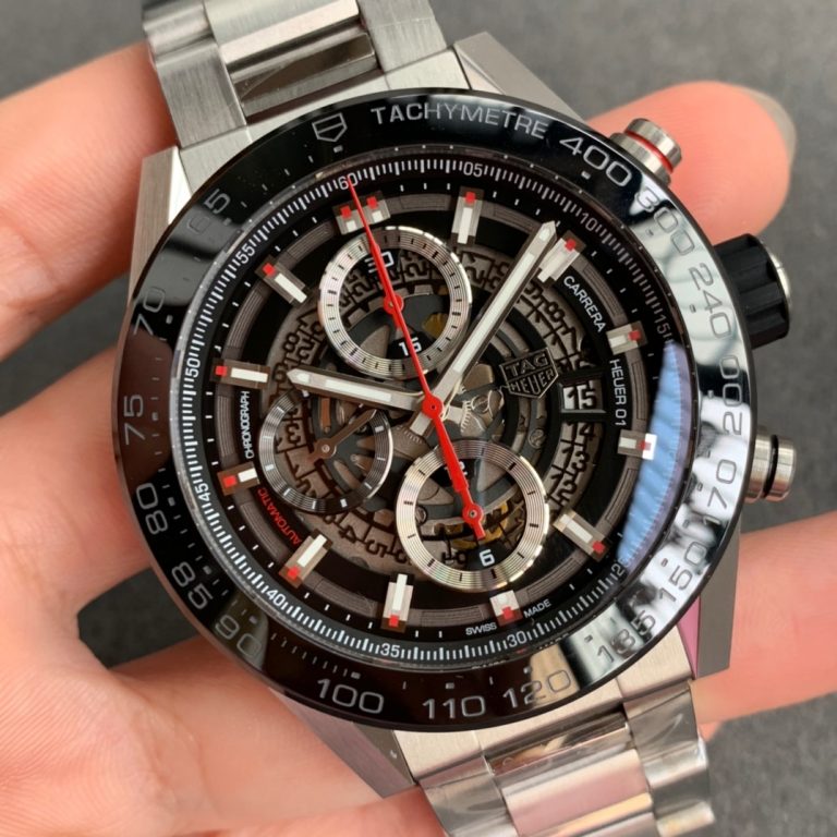 Lý do khiến nhiều người mê mẩn đồng hồ Tag Heuer Carrera Calibre 1887 day-date replica