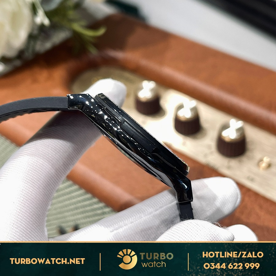 Đồng Hồ Hublot classic Fusion Rep shiny Black 42MM Diamods