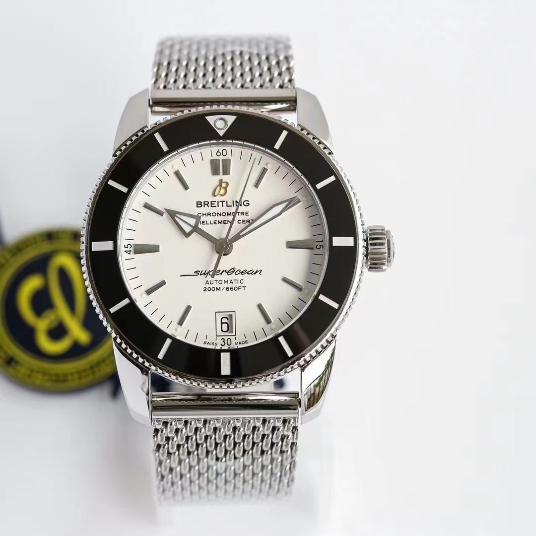 Mua đồng hồ Breitling fake Hải Phòng hài lòng về chất liệu cao cấp