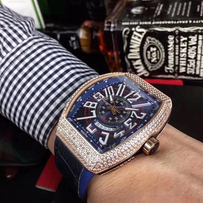 Mua đồng hồ Franck Muller fake trên Shopee có an tâm không