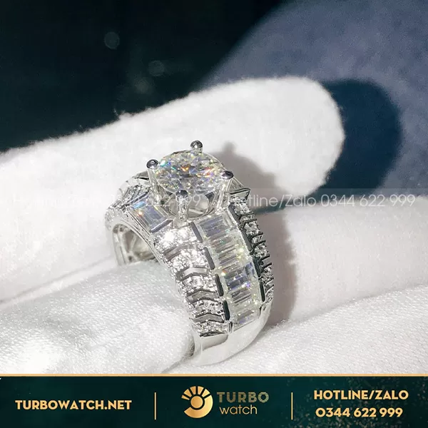 Nhẫn nam chế tác vàng trắng 18k kim cương thiên nhiên 