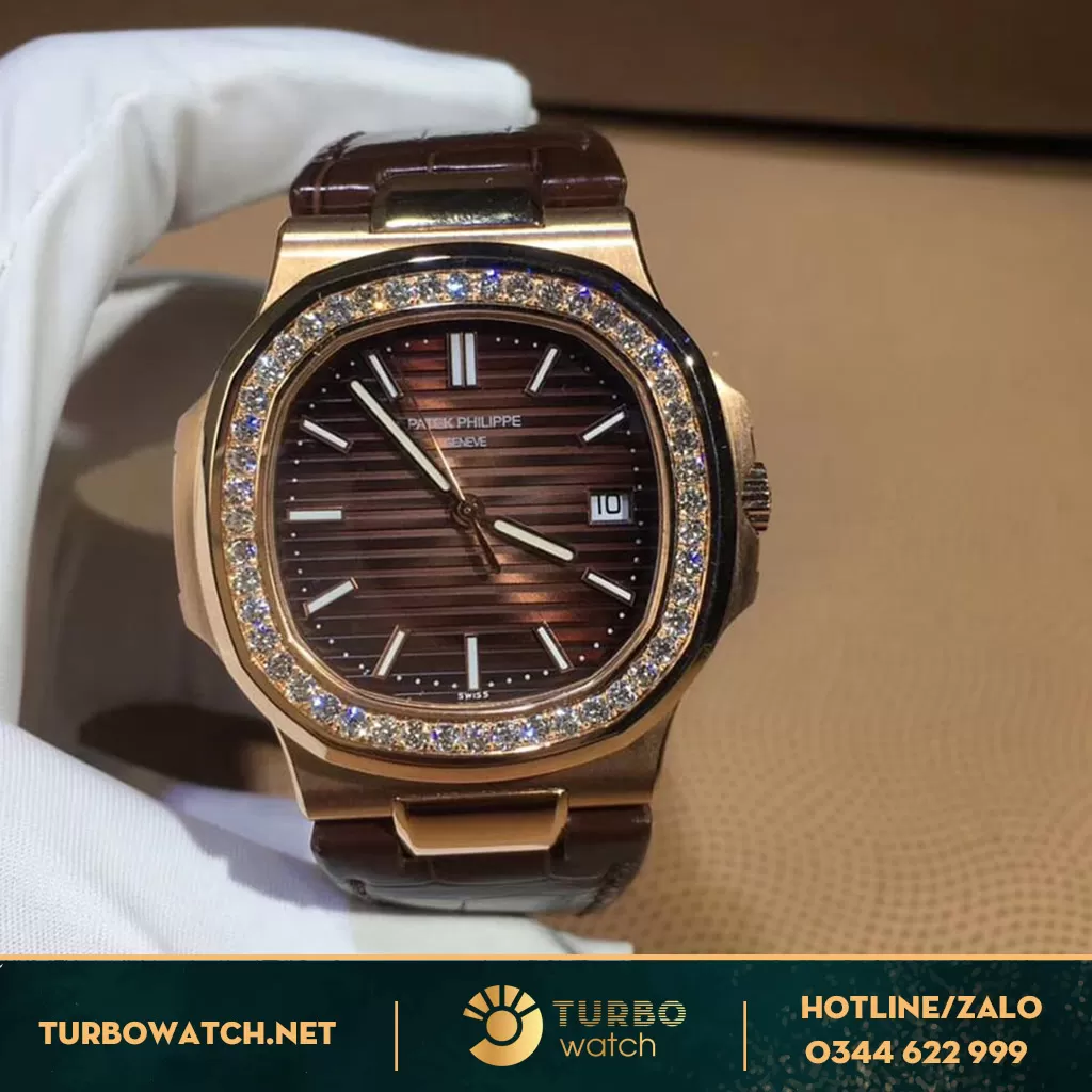 Patek Philiip nautilus 5711R diamond chế tác vàng khối 18k kim thiên nhiên
