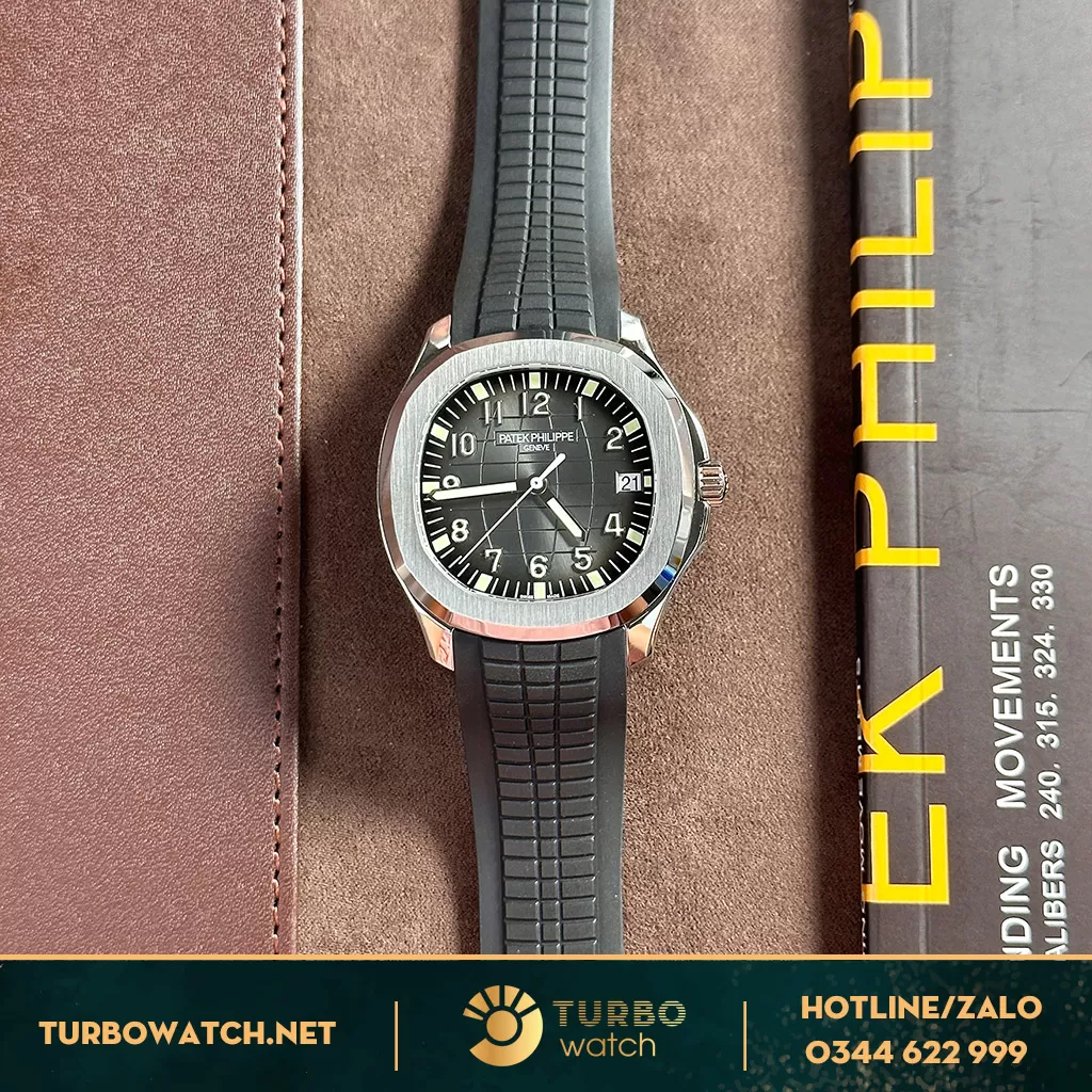 Patek Philippe Aquanaut 5167 black dial 40mm