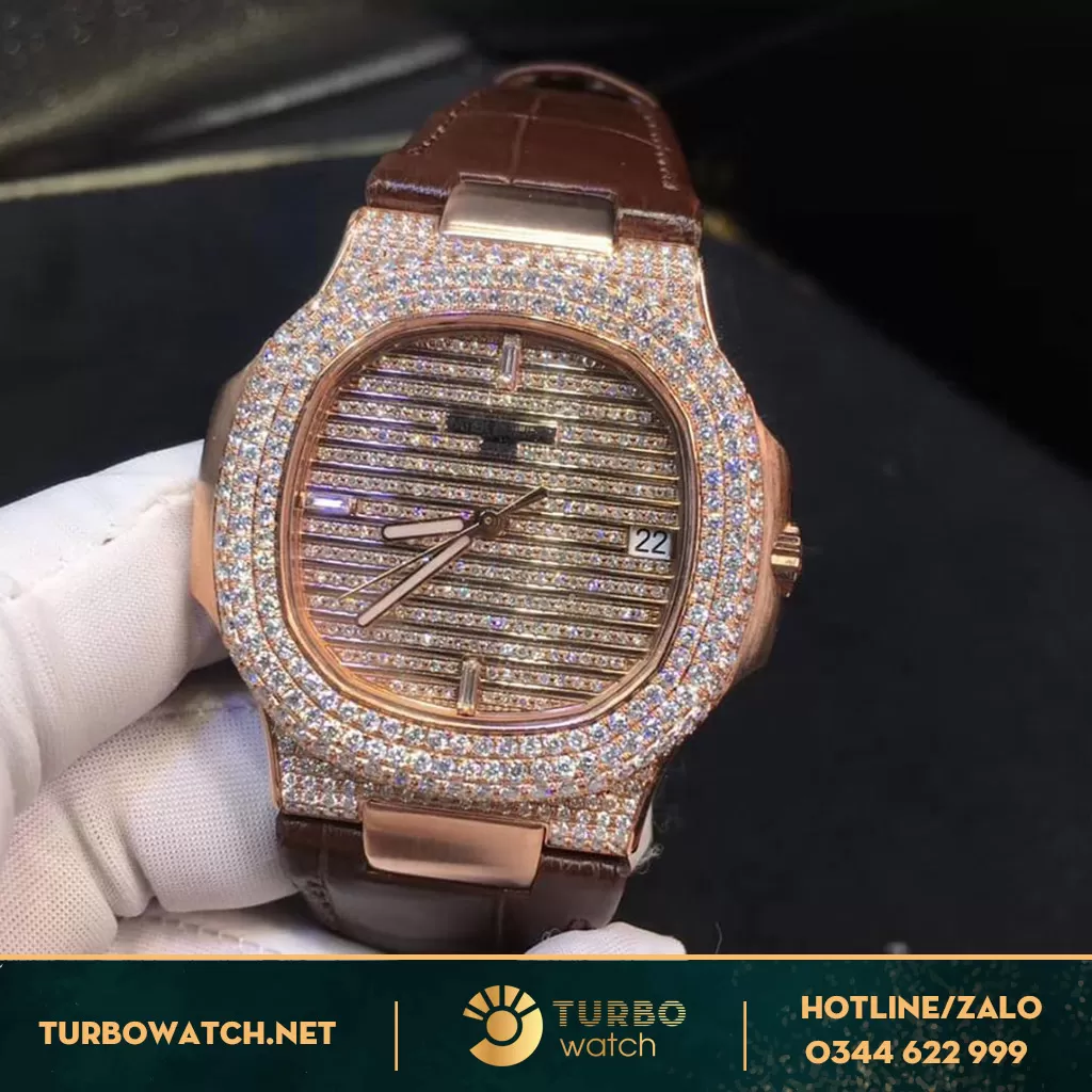 PATEK PHILIPPE NAUTILUS 5711 ROSE GOLD 18K FULL DIAMOND