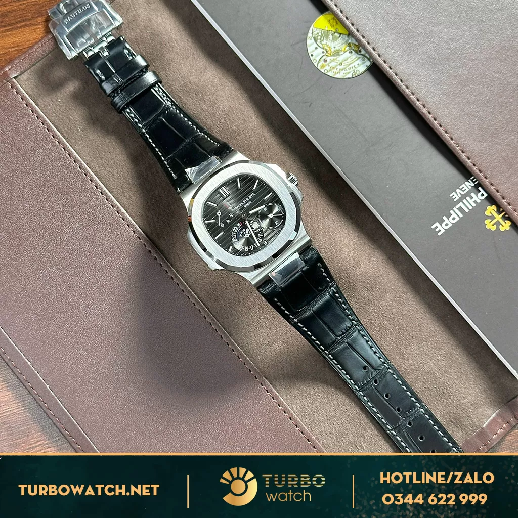Patek Philippe Nautilus 5712 40mm GR Factory