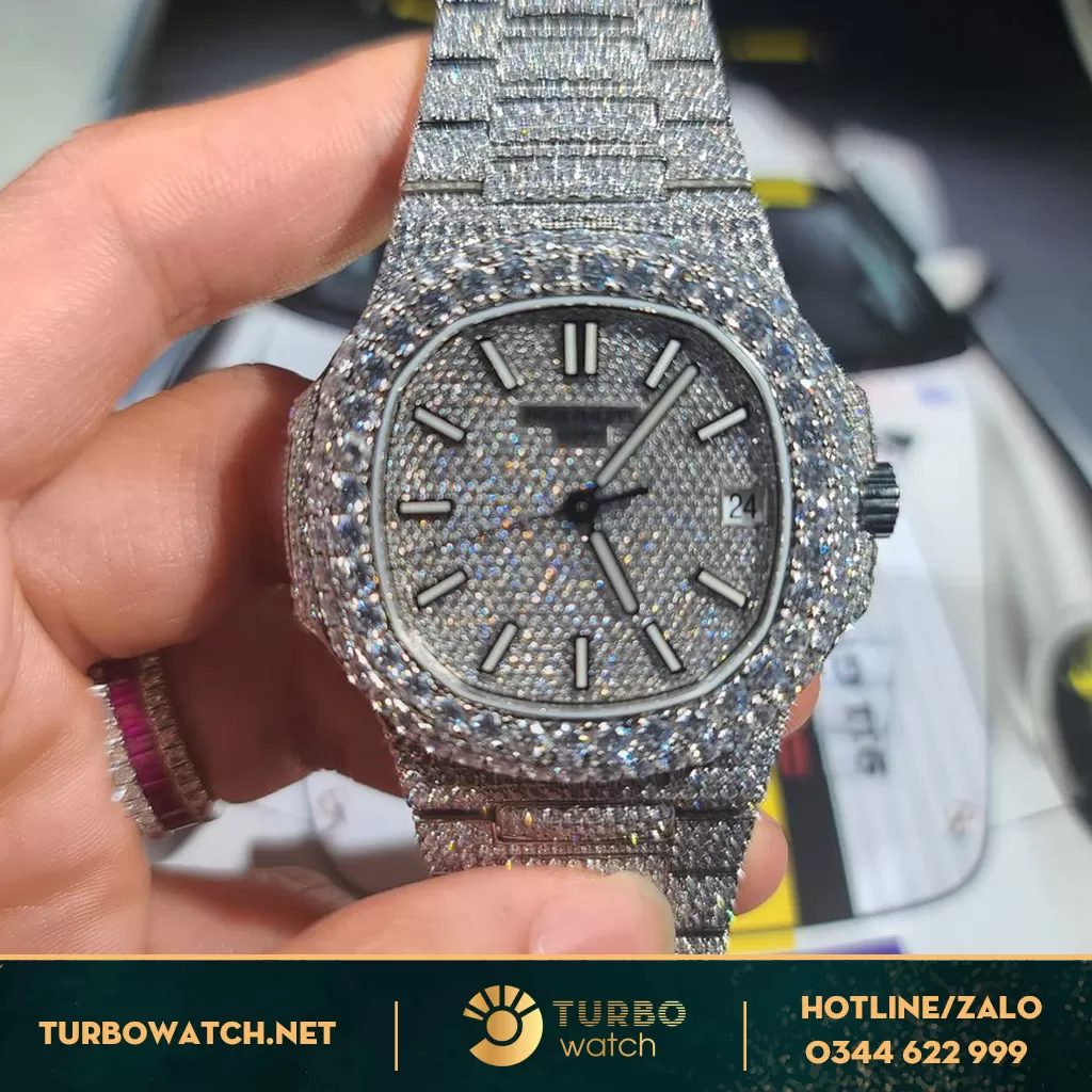 PATEK PHILIPPE NAUTILUS 5719/10G-010G WHITE GOLD 18K BAGUETTE DIAMONDS