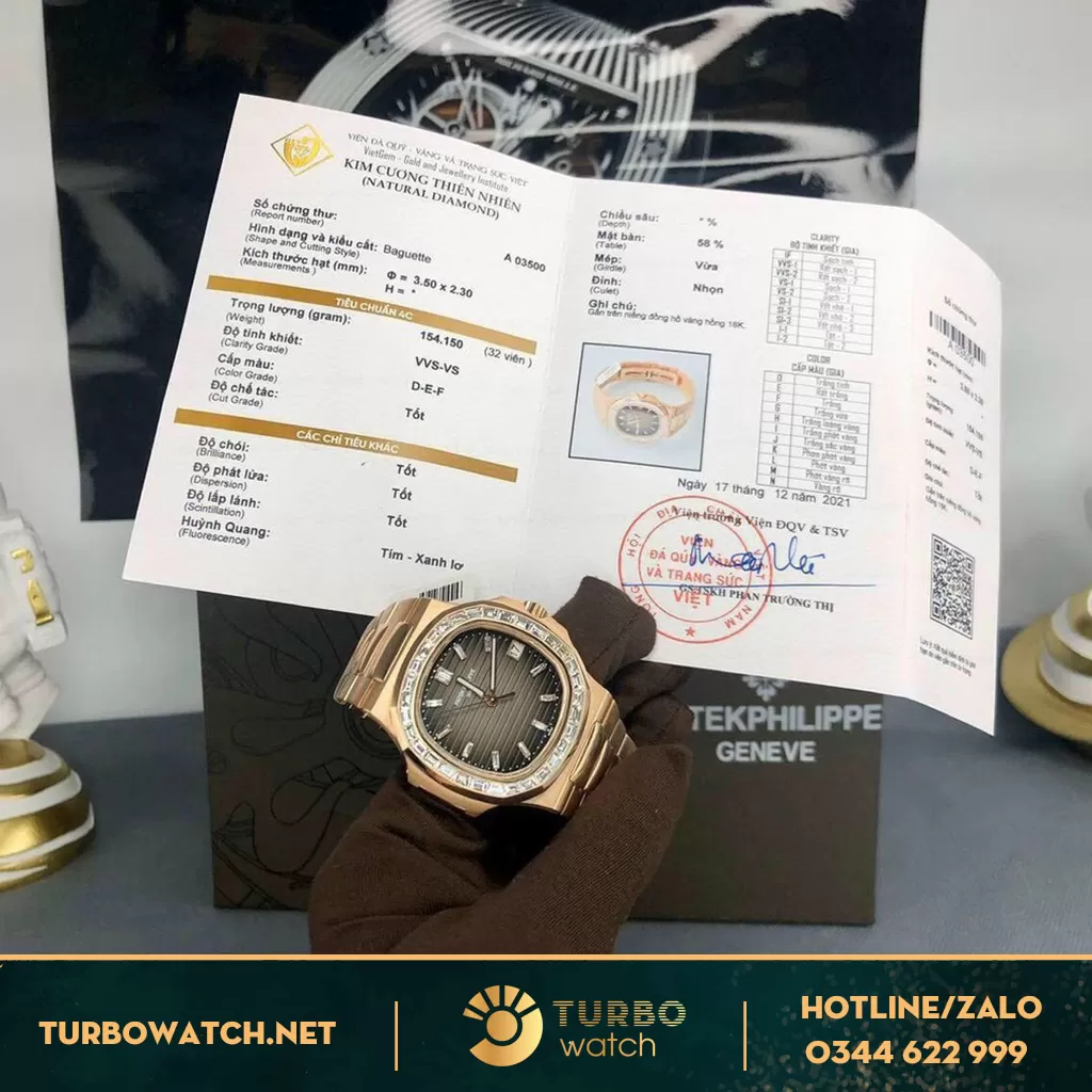 PATEK PHILIPPE NAUTILUS 5723/1R-001 ROSE GOLD 18K BAGUETTE DIAMONDS