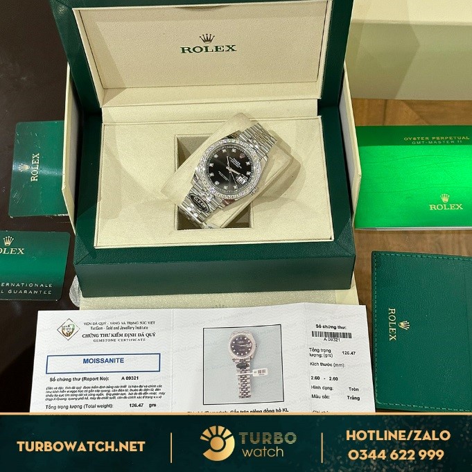 Màu chocolate vô cùng ngọt ngào của đồng hồ Rolex fake 1