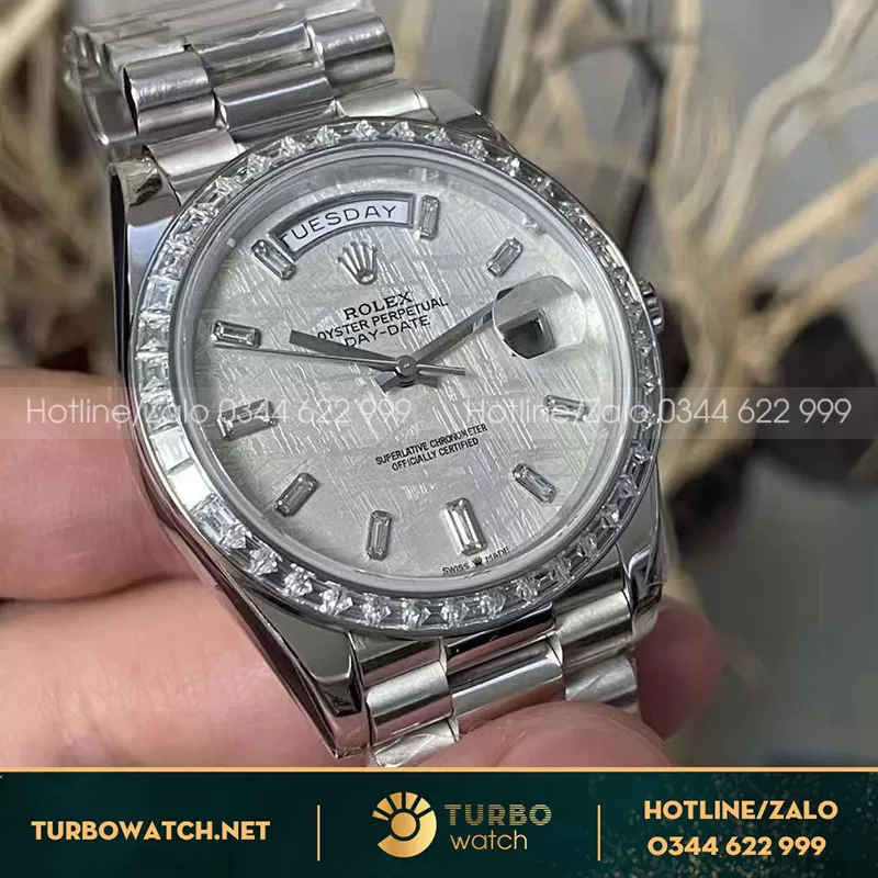 Rolex daydate 40mm chế tác vàng trắng 18k mặt thiên thạch kim cương baguette 200g 
